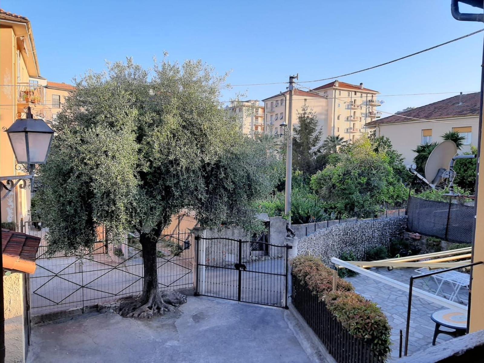 Casa Noemi, A Pochi Passi Dalle Spiagge E Dal Centro Di Arma Di Taggia. Εξωτερικό φωτογραφία